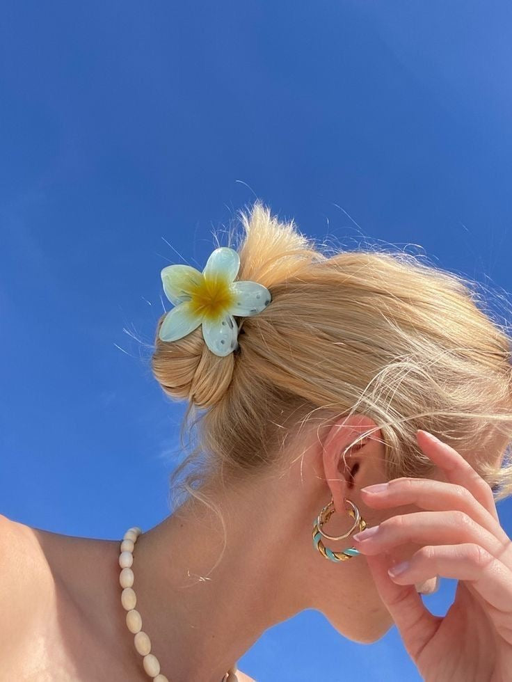 Flower clip