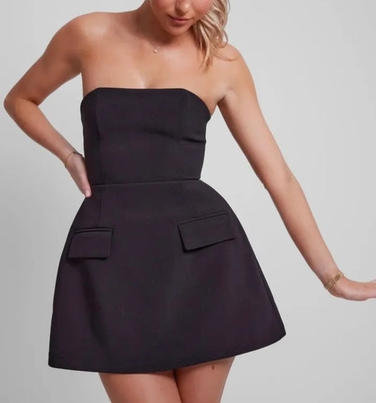 Short plain strapless dress